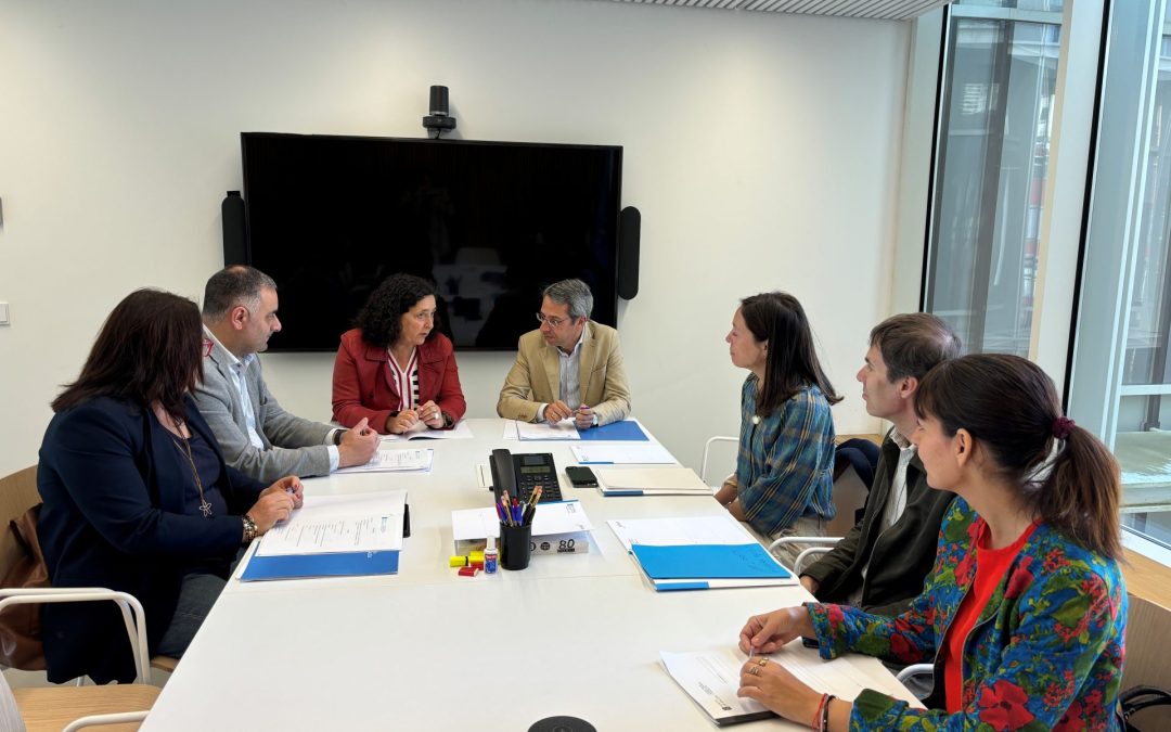 Belén do Campo asiste a la reunión de coordinación de los directores territoriales de la consellería de Emprego, Comercio y Emigración
