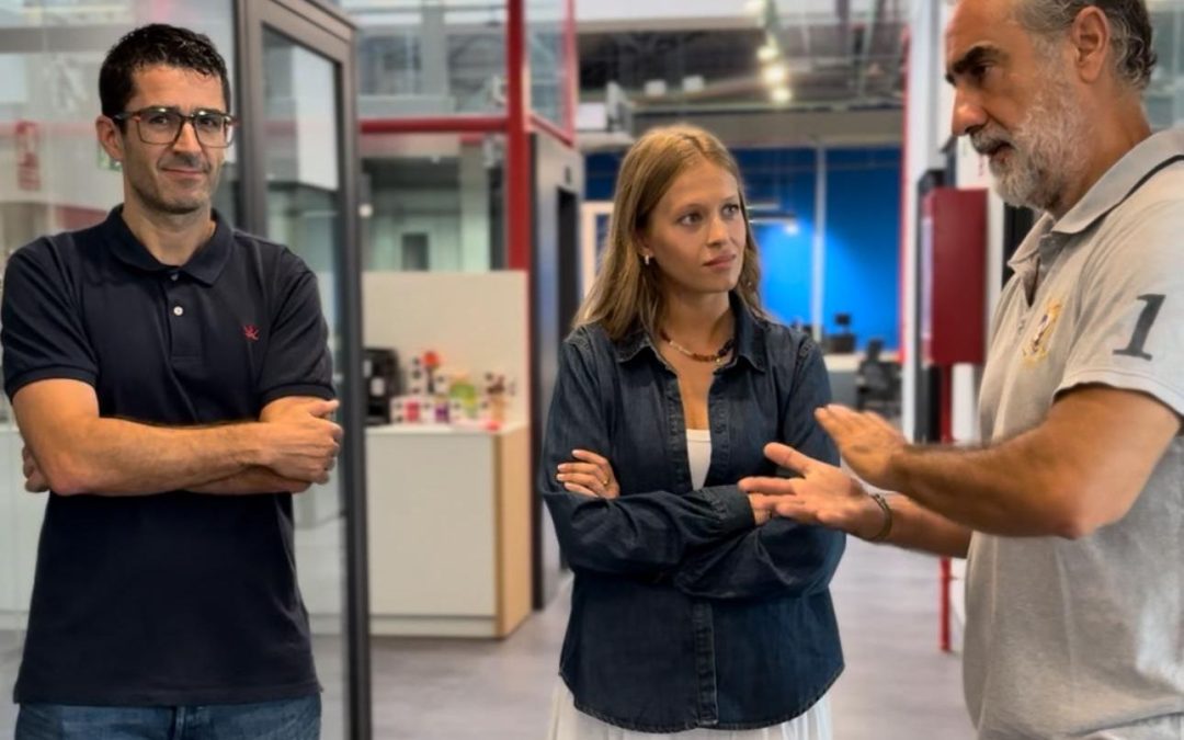 Lara Meneses destaca «la implicación de empresas de sectores punteros» con el Xuventude Mentoring