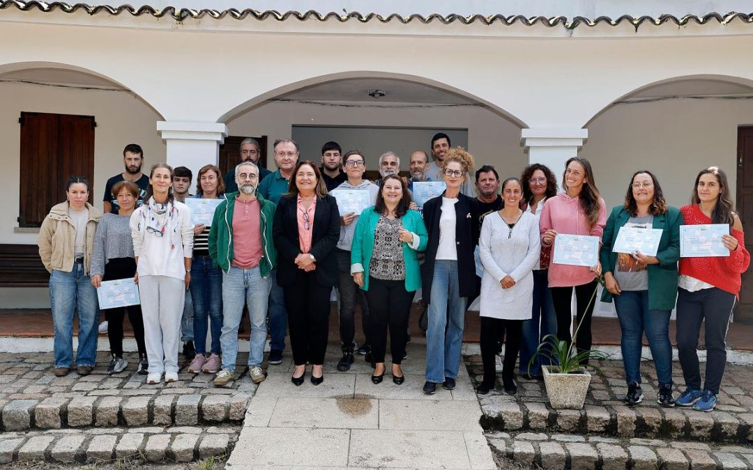 El taller dual Granxa da Rúa XIII forma en repoblación forestal y consevación de montes a 20 personas desempleadas