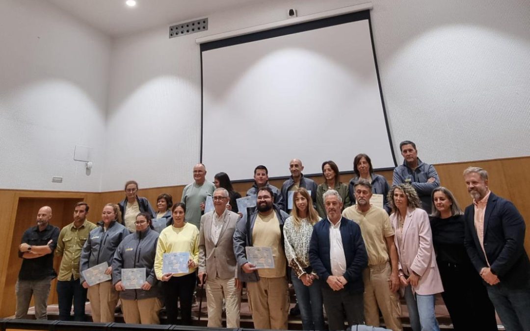 La Xunta pone en valor a colaboración con los ayuntamientos de Carballo y Coristanco mediante el ‘Obradoiro Lubiáns’ para avanzar en la cobertura de vacantes en la carpintería