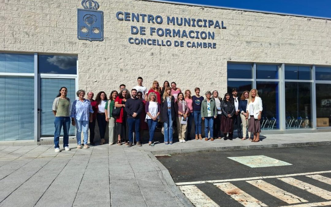 A Xunta pon en valor en Cambre o papel dos obradoiros de emprego para formar profesionais e responder á crecente demanda no sector dos coidados