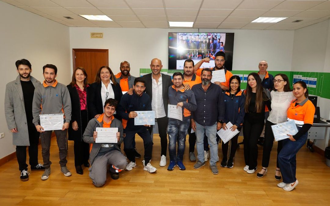 A delegada da Xunta clausura o obradoiro de garantía xuvenil “O noso encontro co emprego”