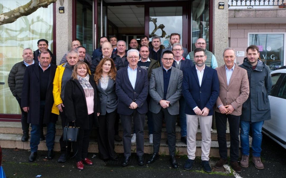 A Xunta salienta en Valga a importancia de fortalecer un modelo de formación para emprego e de captación de talento exterior aliñado co tecido produtivo