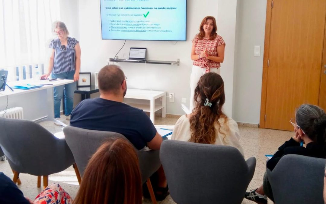 La Xunta destaca en Coristanco el papel dinamizador de la Red de polos a través de actividades prácticas y de aplicación inmediata para sus negocios