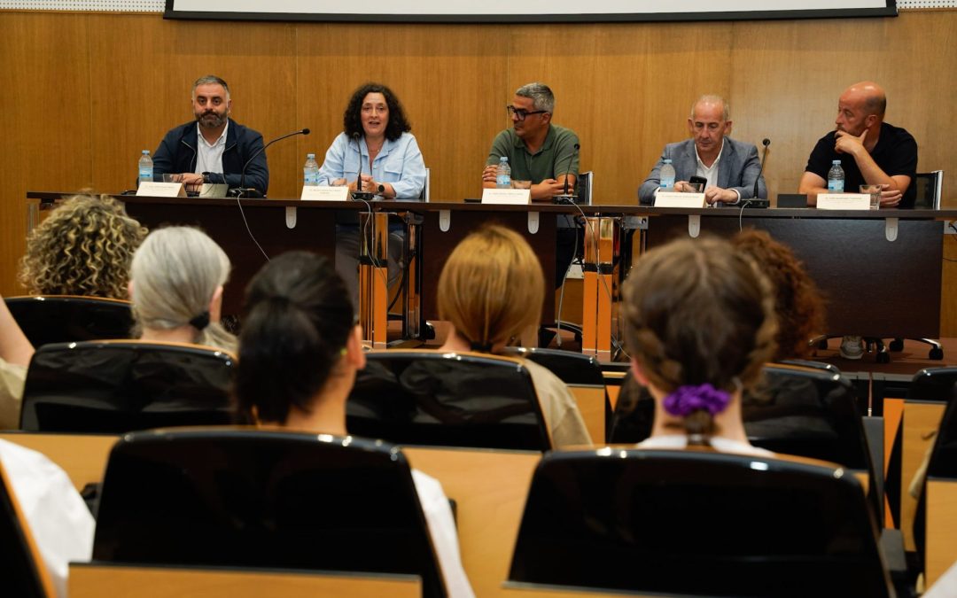 Belén do Campo destaca o investimento máis de 501.000€ no obradoiro Lubians II de Carballo e Coristanco no que se formarán a 20 desempregados para mellorar a súa empregabilidade