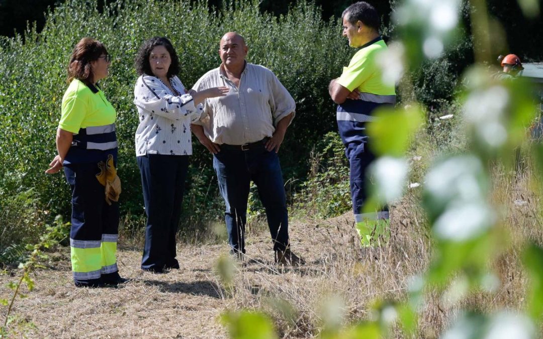 Belén do Campo comproba no concello de Abegondo o labor dos 6 traballadores contratados cun apoio de mais de 110.000€ do programa ‘Galicia Suma Talento: Rural Activo’
